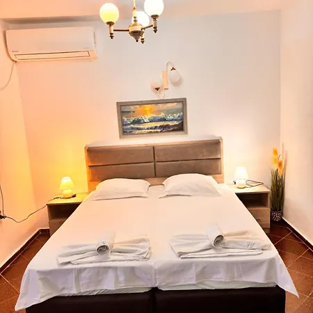 Yana Apartment Obzor